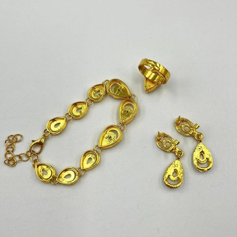 Retro Gold Tone Crystal Teardrop Jewelry Set - Ring‎ Bracelet Earrings 4pc